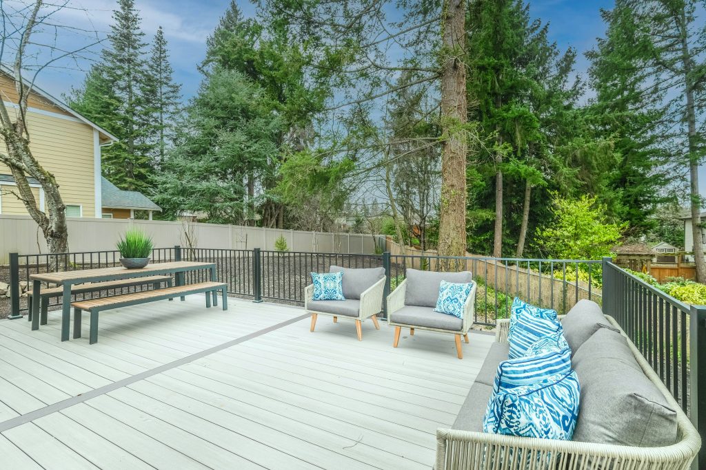 Copy of minimalist deck design - boston hardwood decks